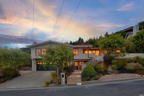 57 Dunfries Ter, San Rafael, CA 94901-2415