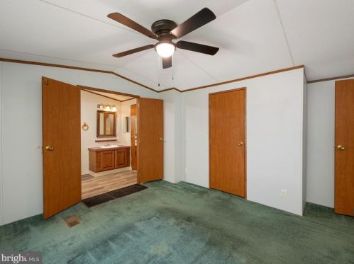 208 Saddleford Ct, Lancaster PA  17603-2188 exterior