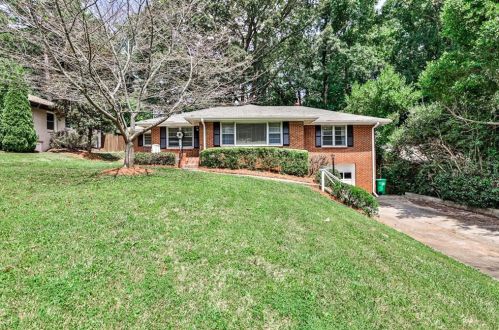 1422 Lively Ridge Rd, Atlanta GA  30329-3710 exterior
