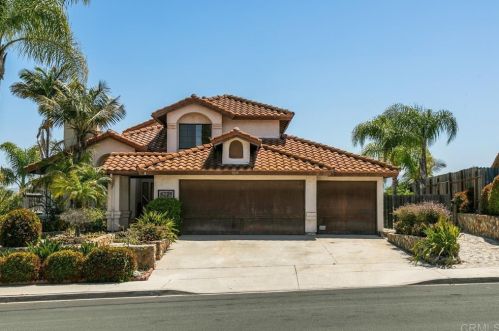 5215 Robinwood Dr, Oceanside, CA 92056-6417