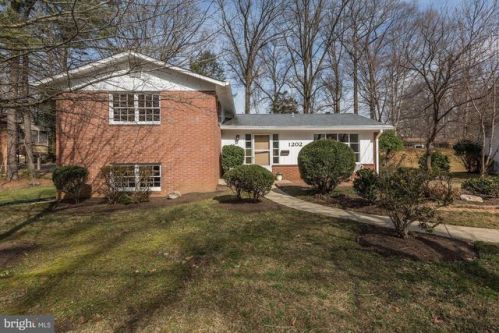 1202 Dunoon Ct, Silver Spring, MD 20903-1608