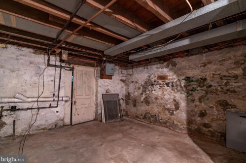 144 Juniata St, Lancaster PA  17602-4324 exterior