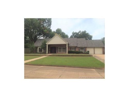 4709 Howard St, Muskogee, OK 74401-1556