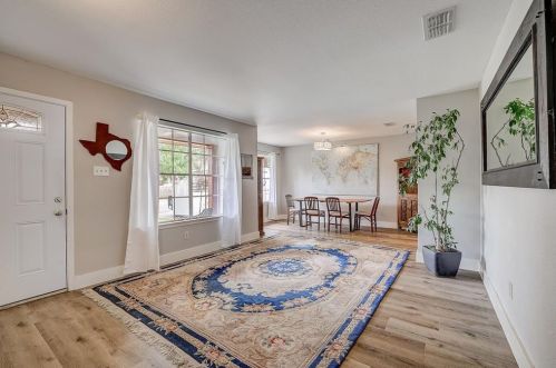 6535 Fair Valley Trl, Austin TX  78749-1250 exterior