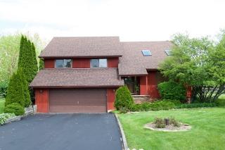11145 Highland Dr, Naperville, IL 60564-8077