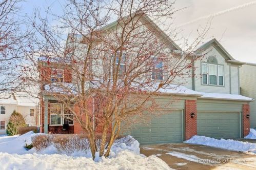 910 Elizabeth Dr, Streamwood, IL 60107-4511