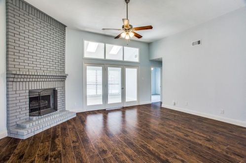 5446 Meadow Vista Ln, Garland TX  75043-6517 exterior