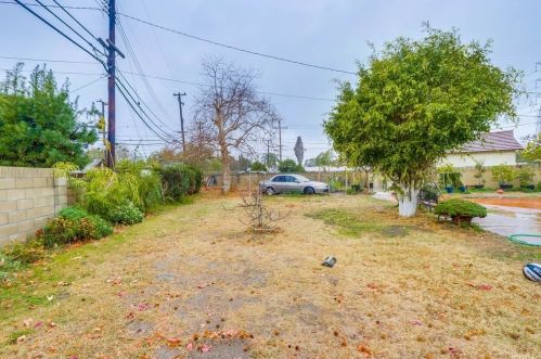 1536 Laster Ave, Anaheim CA  92802-2712 exterior