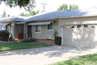 1513 Locust St, Lodi, CA 95242-2942
