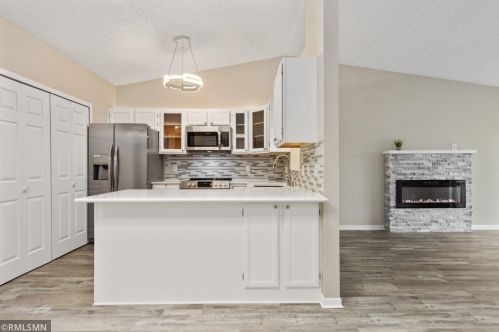 2457 Grenadier Ave, Saint Paul MN  55128-4319 exterior