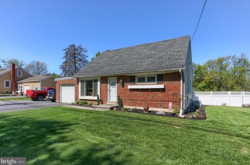 1705 7th St, Lebanon, PA 17046-9229