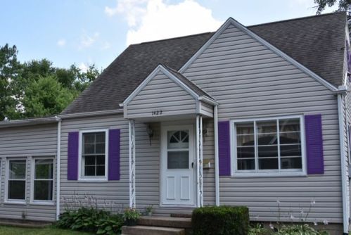 1422 Crestwood Dr, Peoria IL  61614-7868 exterior