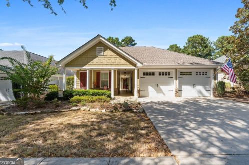 124 Cottage Club Dr, Locust Grove, GA 30248-4220