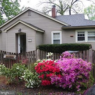 2407 Seminary Rd, Silver Spring, MD 20910-1368