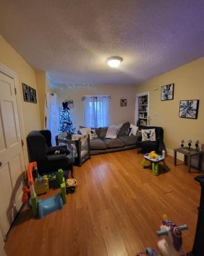 264 Sayles St, Providence, RI 02905-2023