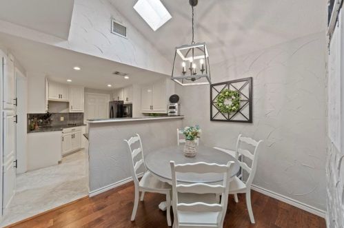 2121 Stradivarius Ln, Carrollton TX 75007-2218 exterior