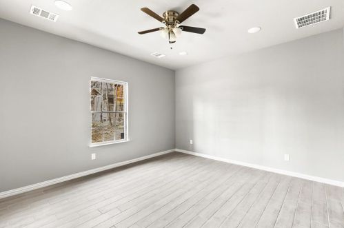 4720 Shackleford St, Fort Worth TX  76119-3563 exterior