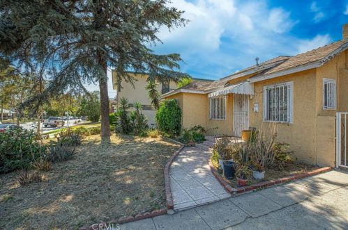 913 Maple St, Glendale CA  91205-1828 exterior