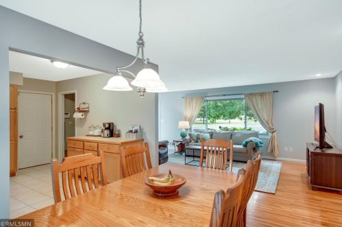 2025 Bluestone Ln, Saint Paul MN  55122-2830 exterior