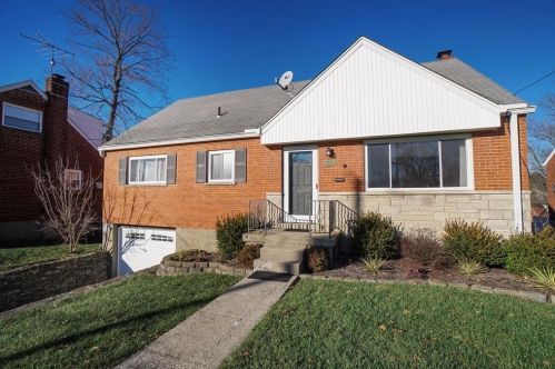 6676 Charann Ln, Cincinnati, OH 45224-2203
