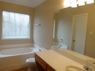 10509 Fossil Hill Dr, Fort Worth TX  76131-3950 exterior