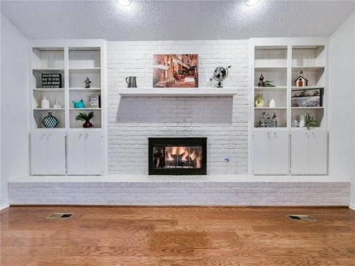 328 Hardy Dr, Edmond, OK 73013-5101