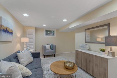 608 Greenbrier Dr, Silver Spring MD 20910-4269 exterior