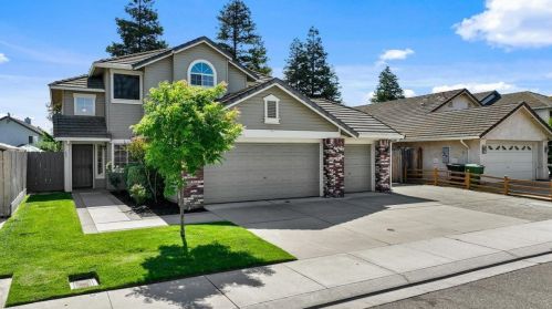 526 Ruess Rd, Ripon, CA 95366-3616