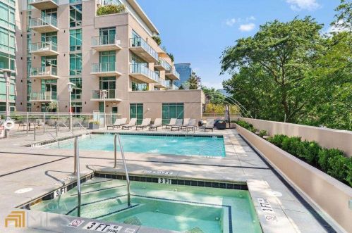 905 Juniper St, Atlanta GA  30309-4128 exterior