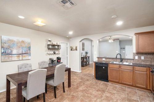 1068 Churchill Dr, Princeton TX 75407-2800 exterior