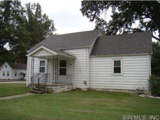 200 Sycamore St, Breese, IL 62245-2145