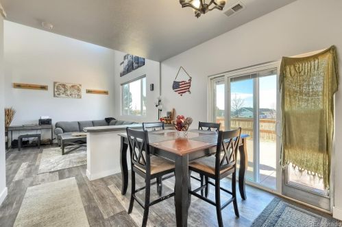 19312 58 Pl, Denver CO 80019-2027 exterior