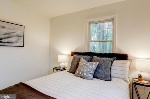 111 Eastman Ave, Lancaster PA  17603-4476 exterior