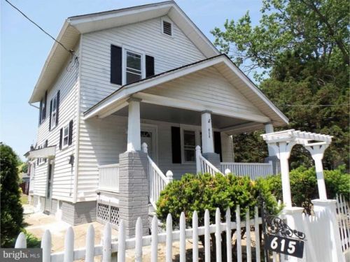 615 Spruce St, Beverly, NJ 08010-3426