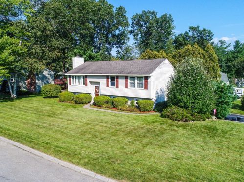 3 Cindy Dr, Nashua, NH 03062-1862