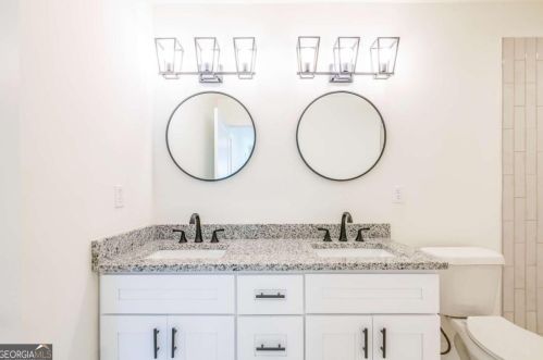 674 Charlotte Pl, Atlanta GA  30318-6375 exterior