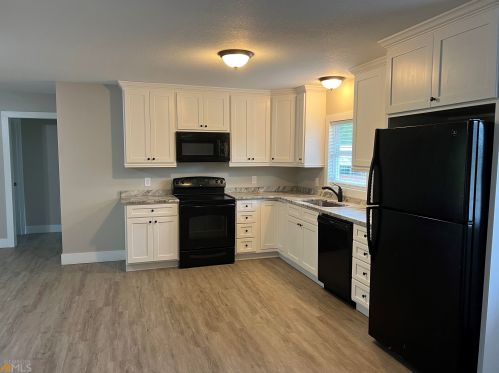 1845 Old Stagecoach Rd, Carnesville, GA 30521-2736