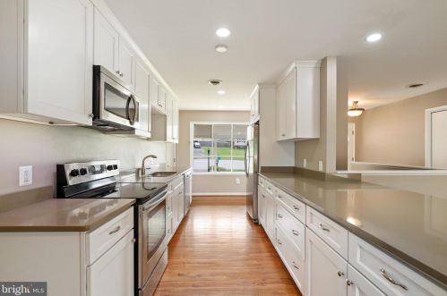 7302 Aspen Ct, Middletown MD  21769-7605 exterior