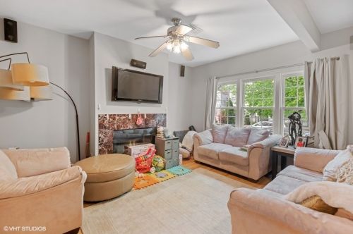 2451 Moffat St, Chicago, IL 60647-4310