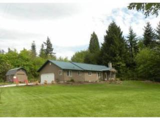 32910 Graham Rd, Rainier, OR 97048-3804