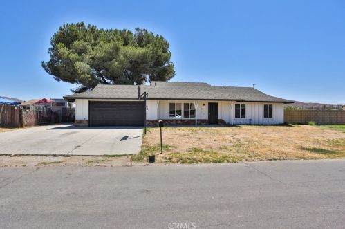 4704 Filly Ln, Riverside, CA 92509-3135