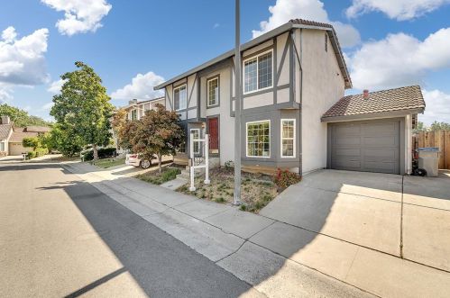 7287 Sleepy Creek Dr, San Jose, CA 95120-3437