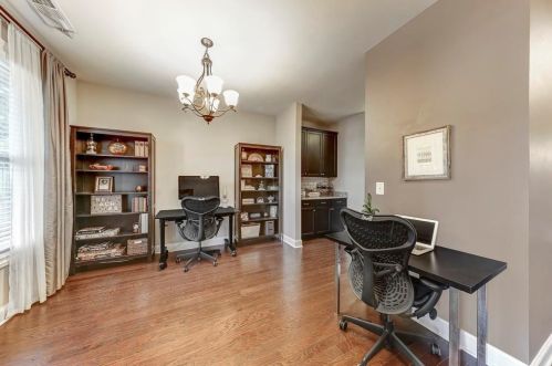 2554 Edwards Dr, Atlanta GA  30318-1111 exterior