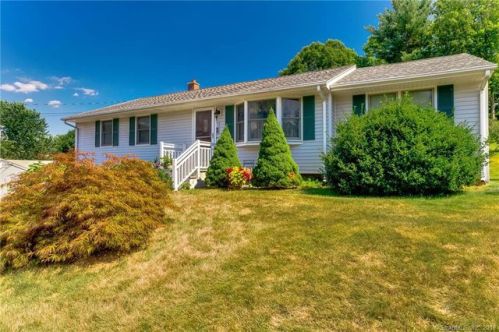 9 Brookview Ave, Wallingford, CT 06492-2821