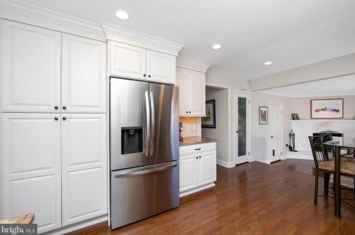 299 Maple Ave, Haddonfield NJ 08033-1436 exterior