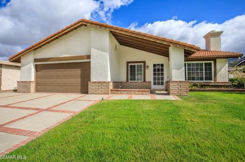 6475 Sibley St, Simi Valley, CA 93063-3857
