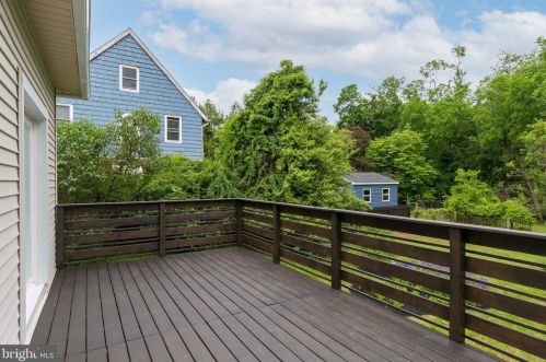 1671 Lawrence Rd, Trenton NJ 08648 exterior