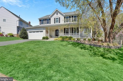 709 Randi Dr, Leesburg, VA 20175-8981