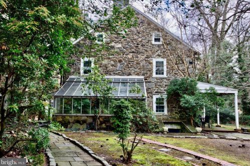 69 Chestnut Pkwy, Media, PA 19086-7122
