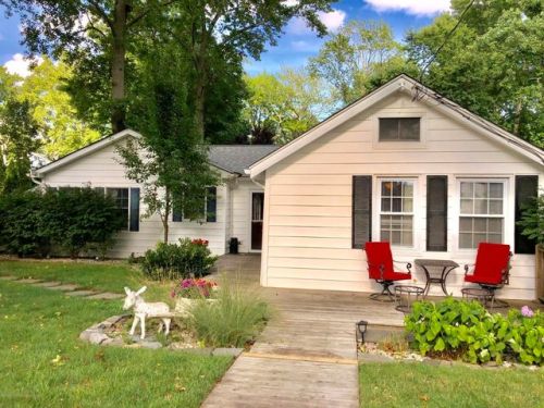 179 Belmar Ave, Oakhurst, NJ 07755-1349